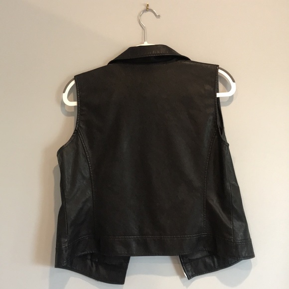 Leather vest - Picture 2 of 2